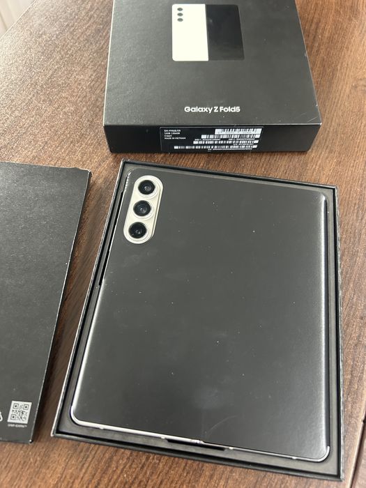 Samsung Z Fold 5 impecabil full box
