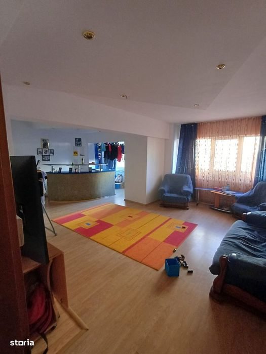 Republicii - Caraiman 3 camere 88 mp etaj 2