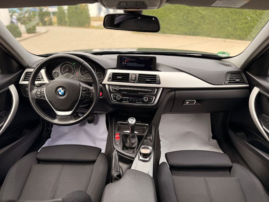 Bmw 320 F30 motor 2000 diesel  full  xenon  adus recent germania