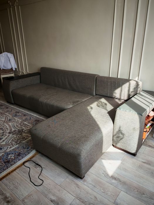 Продам диван и подставка для тв в подарок