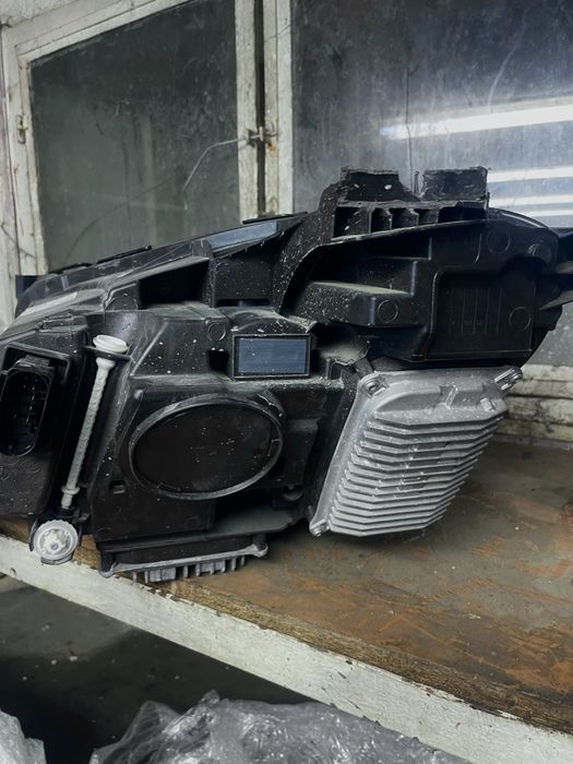 Mercedes W213 multibeam led фар оборудван