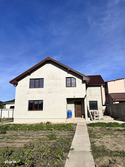 Casa de vanzare 160mp, teren 410mp, 5 camere