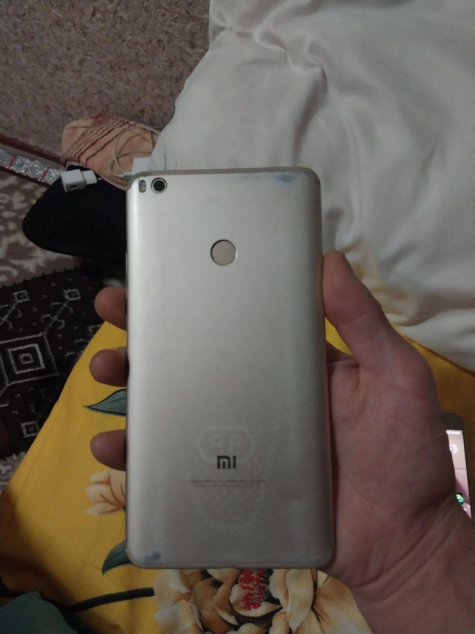 Mi MAX 2  rabo'chiy
