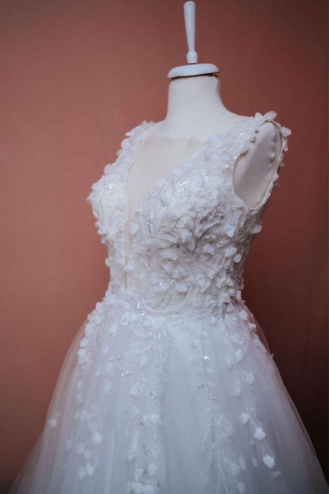 Vand rochie de mireasa