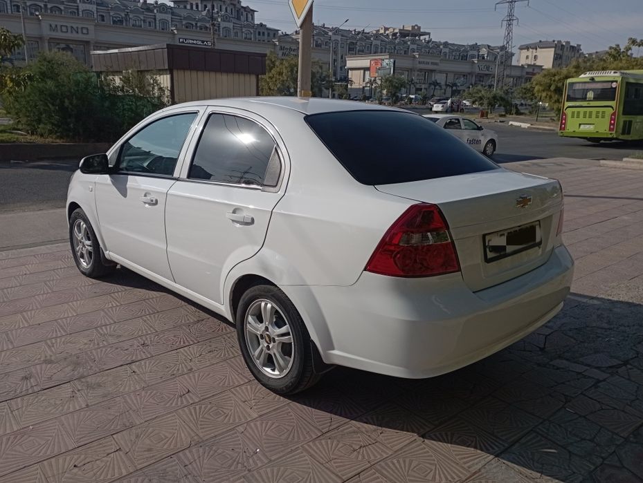 NEXIA 3  автомат