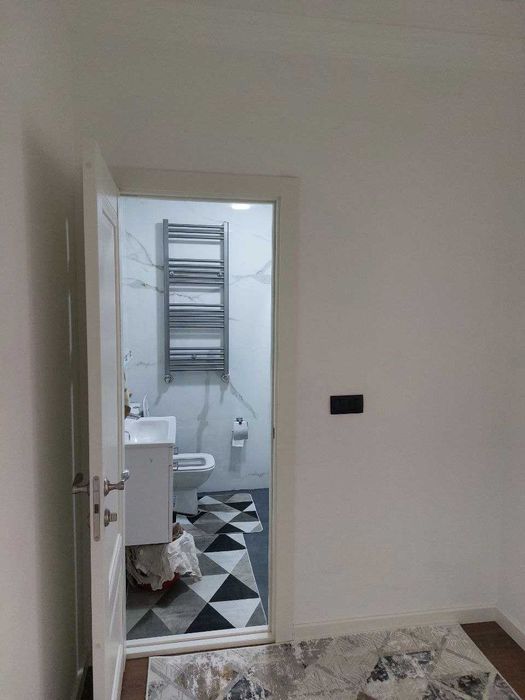 Сдается в аренду 2х ком. Квартира новостройке возле пл. Х.Олимджана