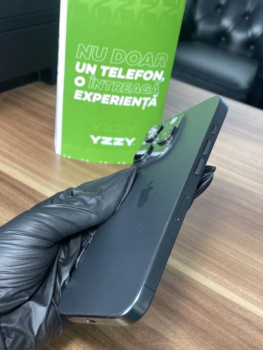 iPhone 15 Pro • 128 GB • Black Titanium