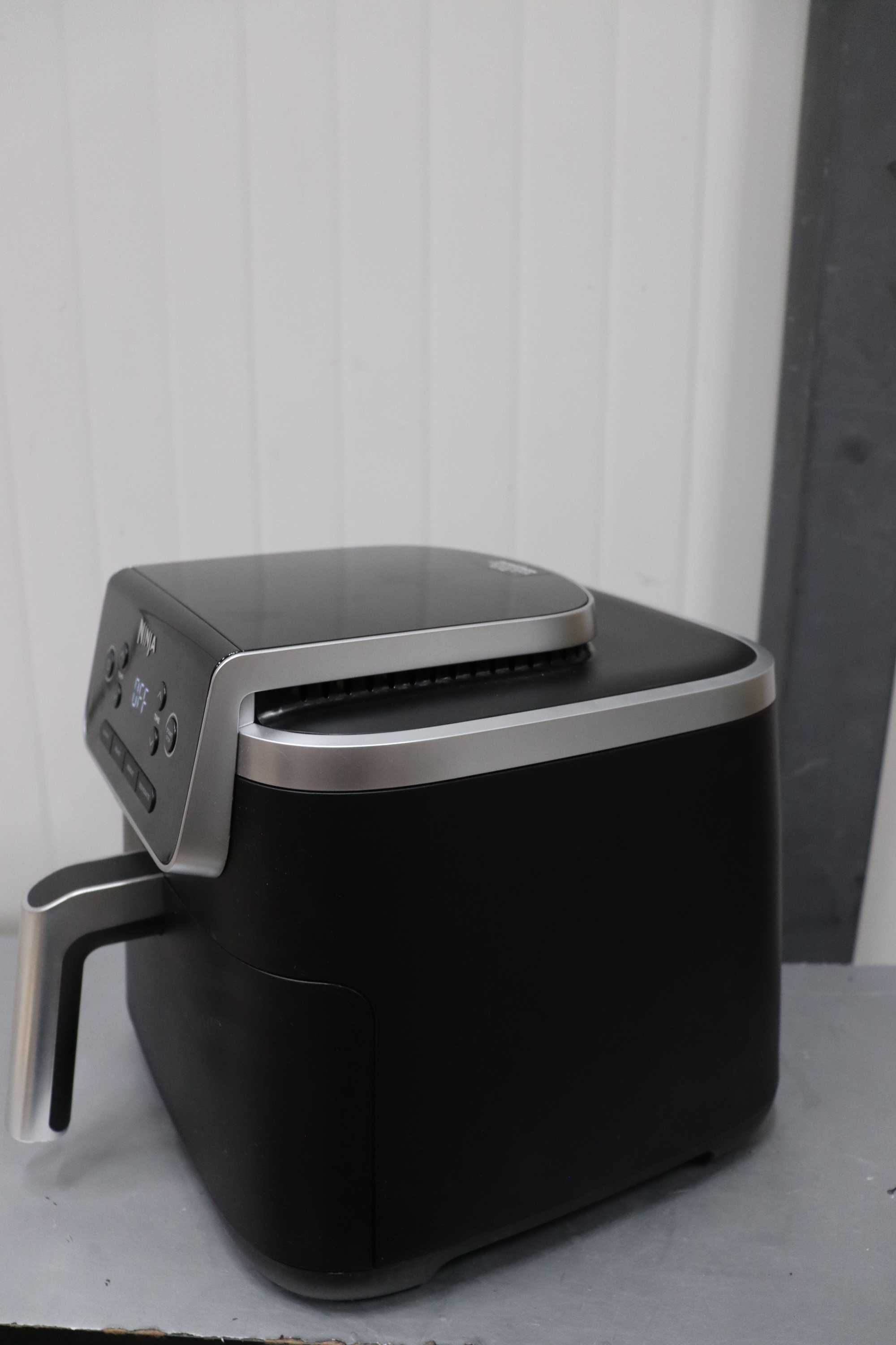 Фритюрник с горещ въздух NINJA AF140EU