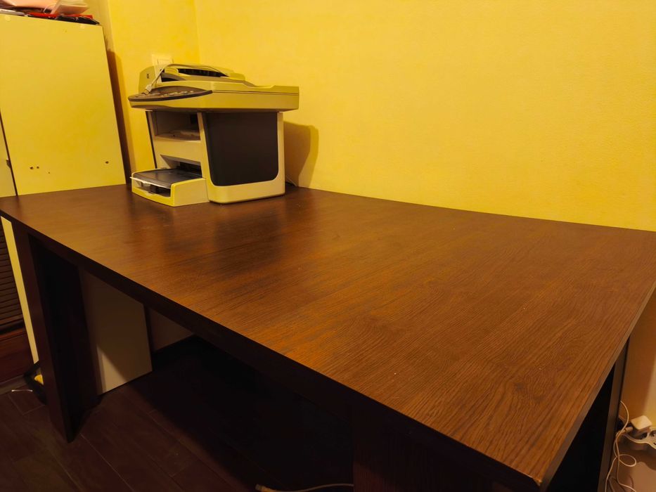 Маса / бюро 150×80×76 (д×ш×в)