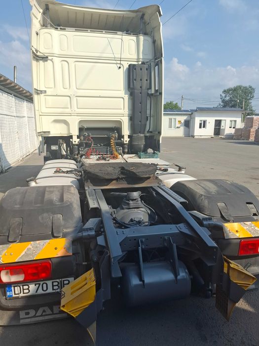 Camion DAF XF 105.480 cu remorca vario Schmitz cu sasiu zincat