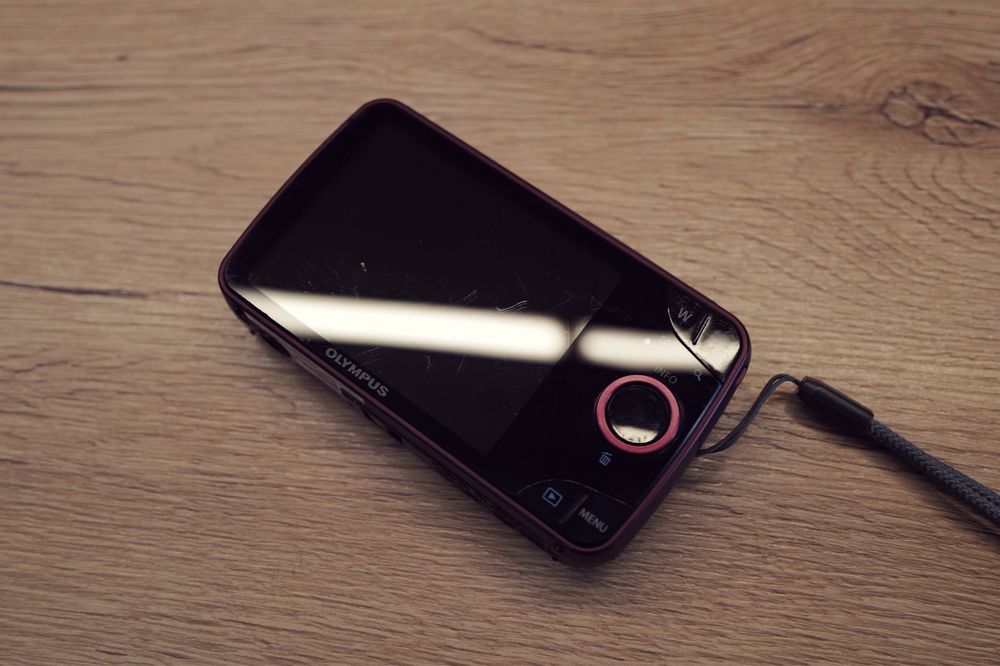 Aparat foto Olympus VH 210 14Mp Pink Red gloss incarcare USB instagram