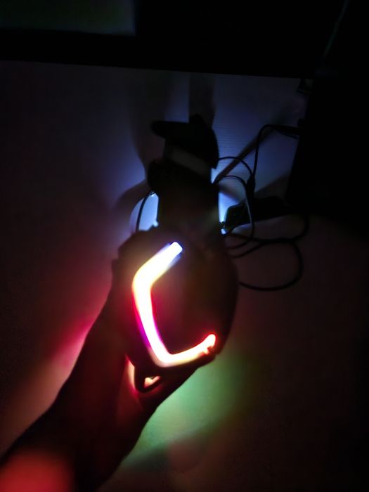 Casti gaming profesionale Runmus® K1-B RGB, cu microfon