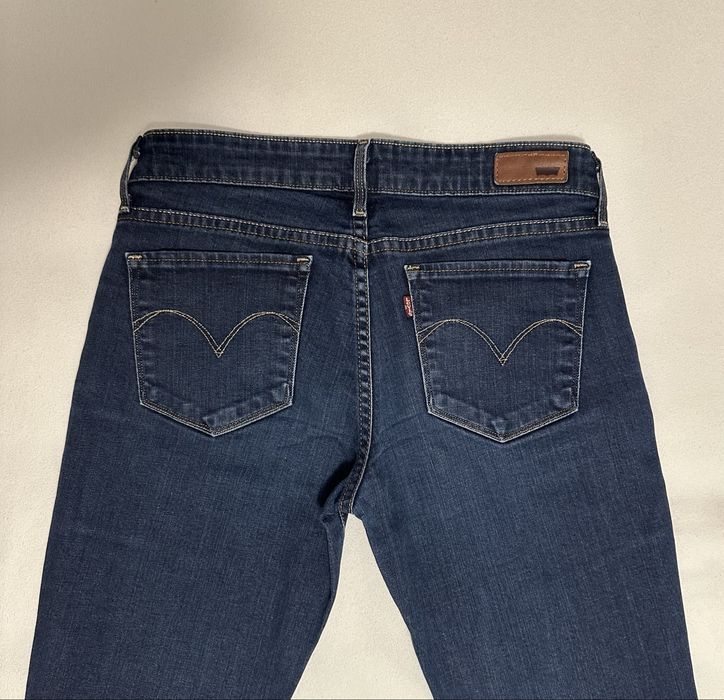 Blugi Levi’s pentru femei, model Demi-Curve Skinny, marime 27
