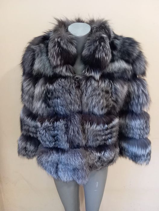 Палто от сребърна лисица
