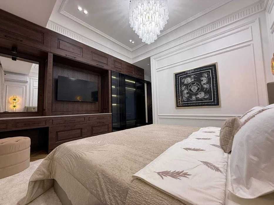 Сдается 3х комнатная новостройка Жк Парисен!!!