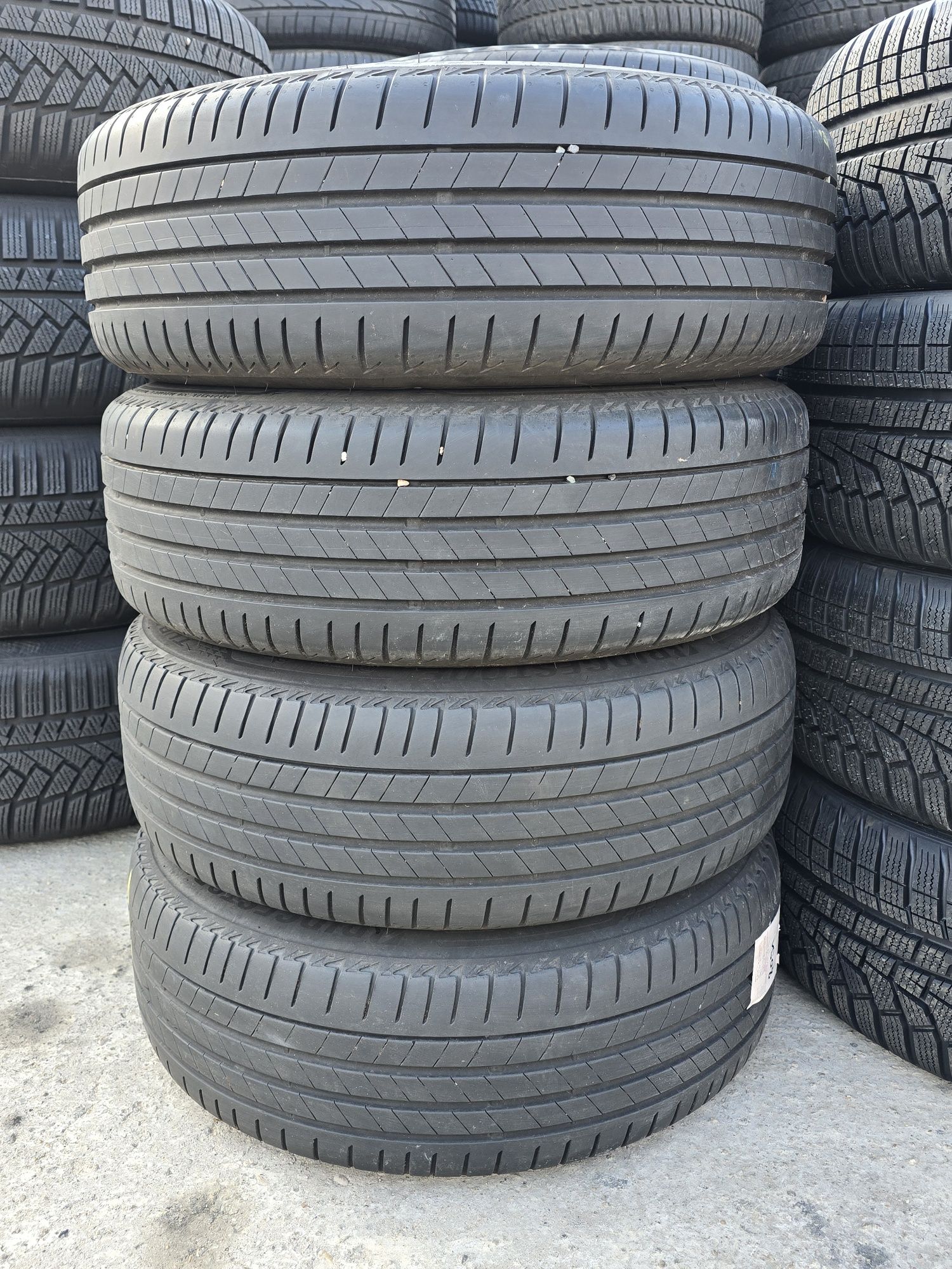 4 Броя 185/65/15 Bridgestone 2x7,5mm 2x6mm 22dot