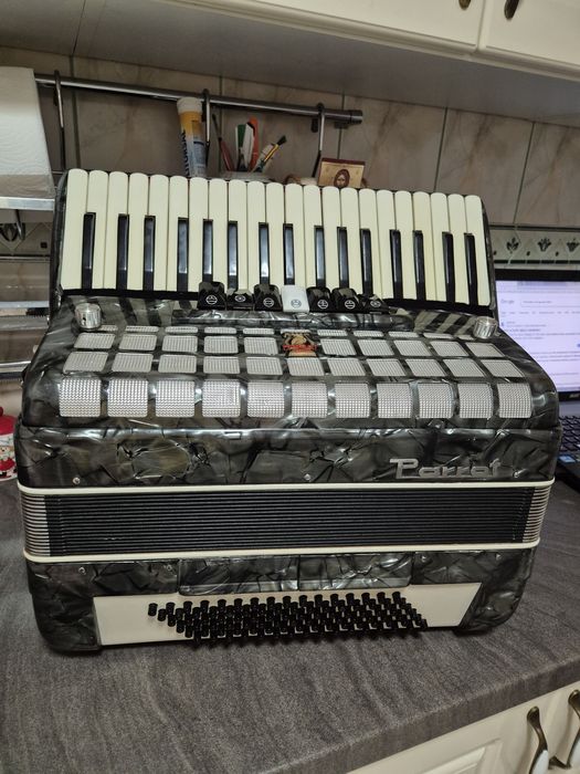 Acordeon Parrot 96 bass stare ca nou