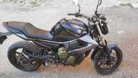 Мотоциклет Yamaha XJ6