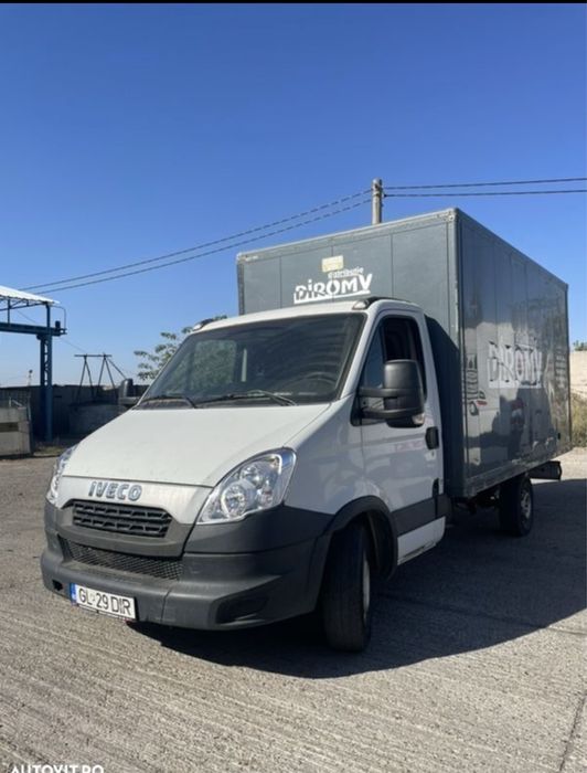 Iveco daily 8 europaleti cat B volan stanga