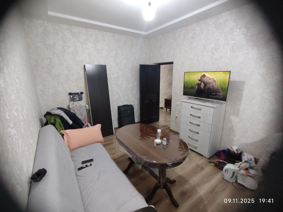 Продаётся 2 ком. Кв. 1 этаж.