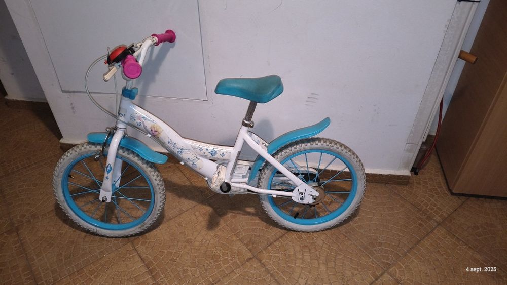 Bicicleta Frozen pt prințese