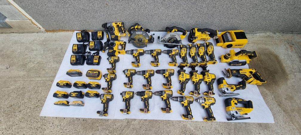 Scule DEWALT XR 18V Brushless