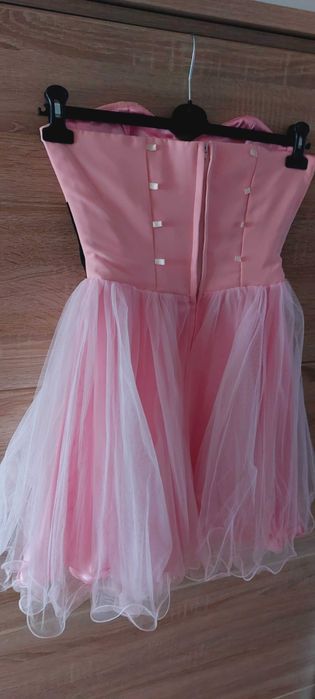 Vand rochite de ocazie fiecare 200 lei!