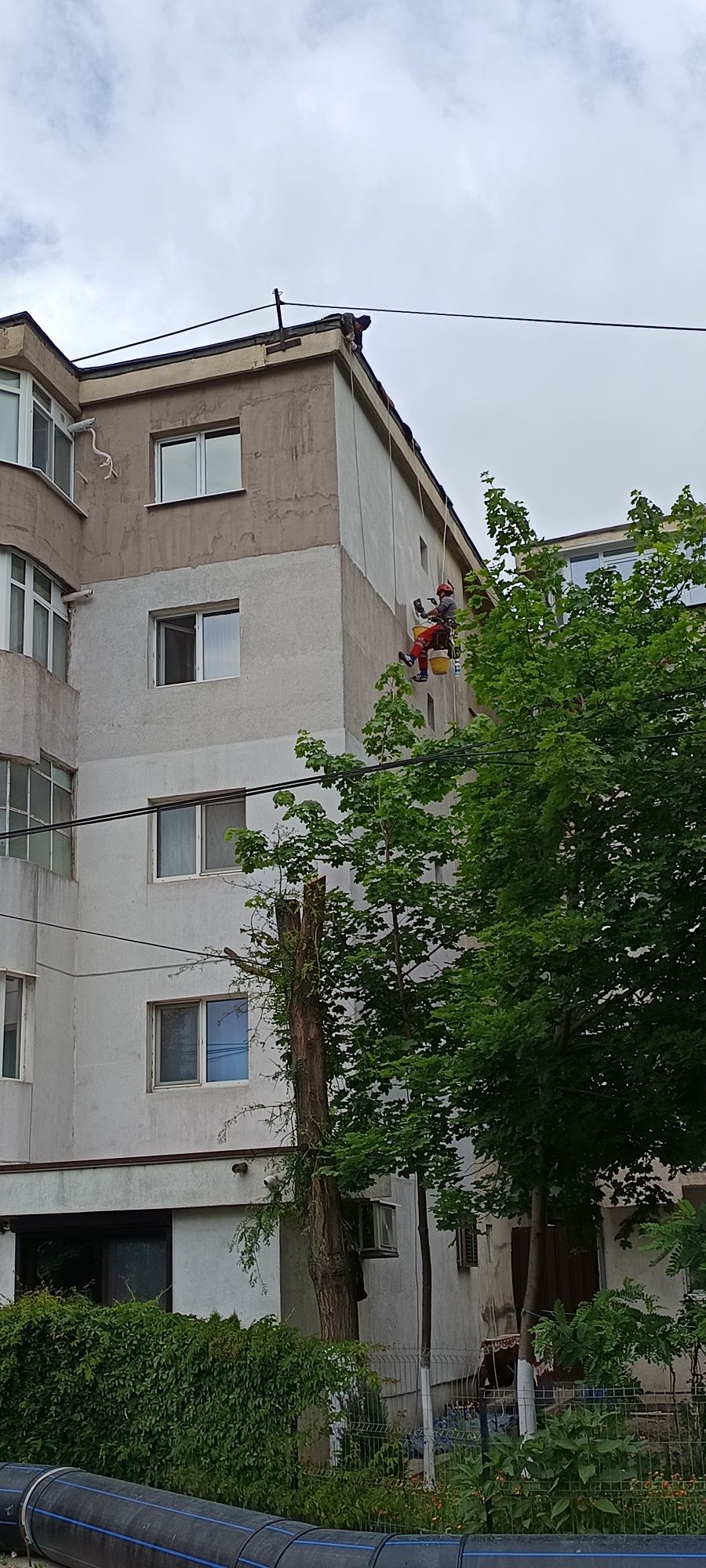 Izolatie (termoizolație) cu alpinism utilitari
