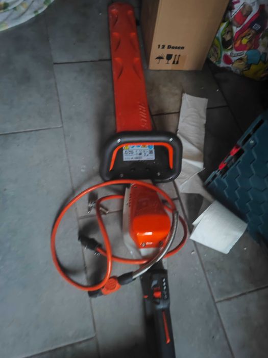 Stihl acumulator+foarfeca gard viu