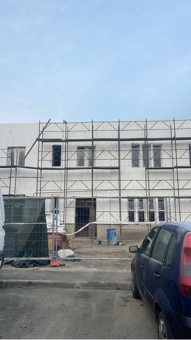 Inchiriez schele metalice