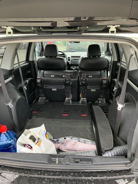 vand peugeot 4007 /schimb cu bus 8+1