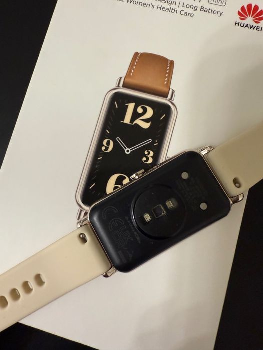 Смарт часовник HUAWEI WATCH FIT mini