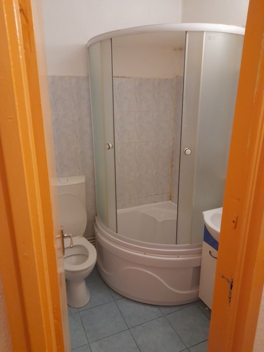 Regim hotelier închiriez garsoniera