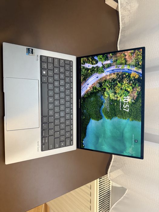 Asus zenbook s13