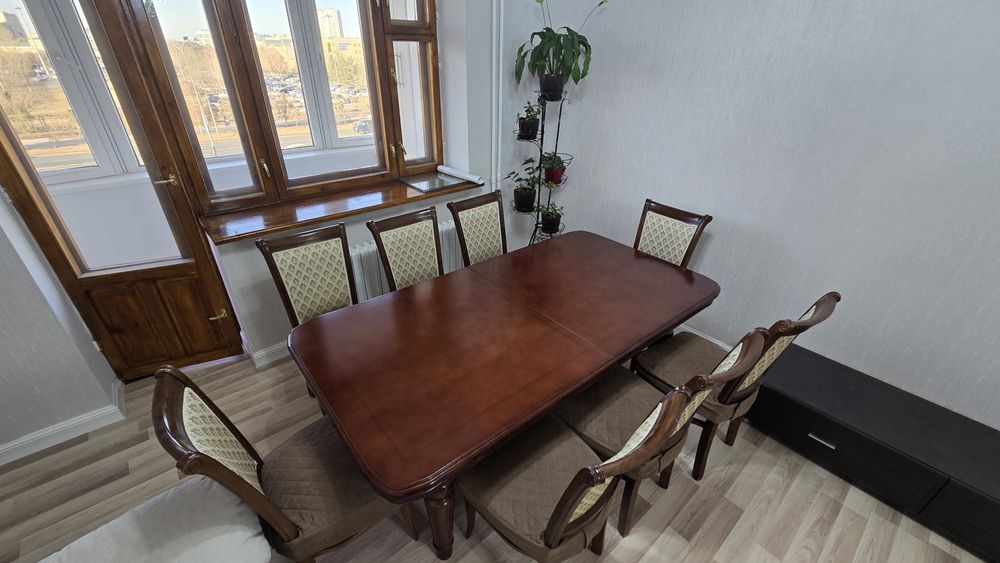 Продам стол со стульями