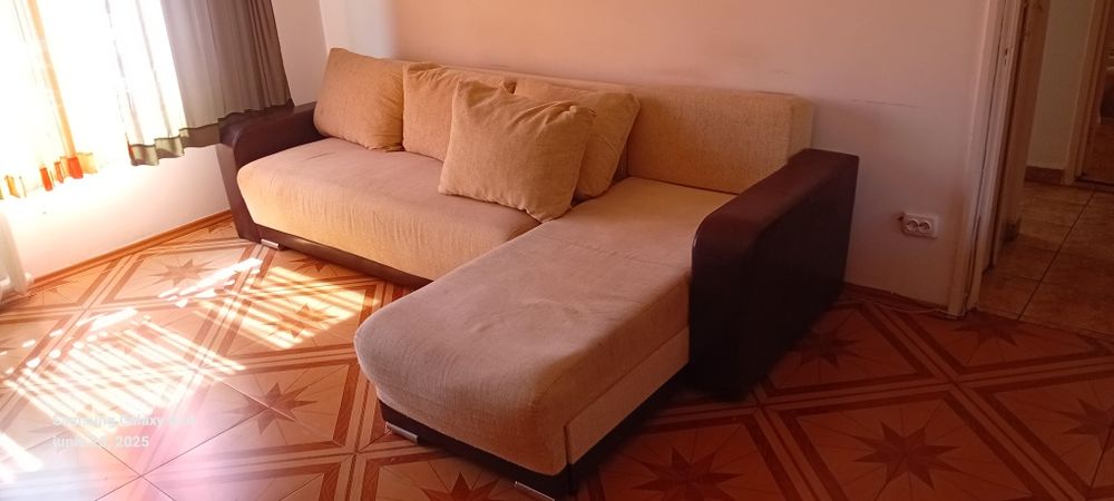 Vând mobila . Stare bună. Preț rezonabil.