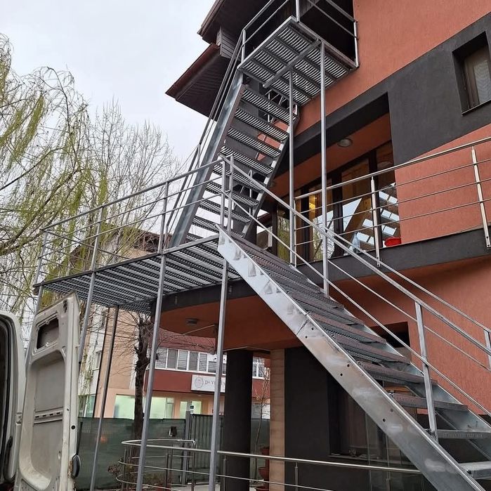 scarii metalice zincate exterioare și pentru incendii , platforme, pod