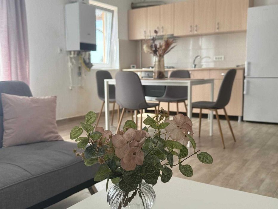 Vind apartament 5 camere deosebit