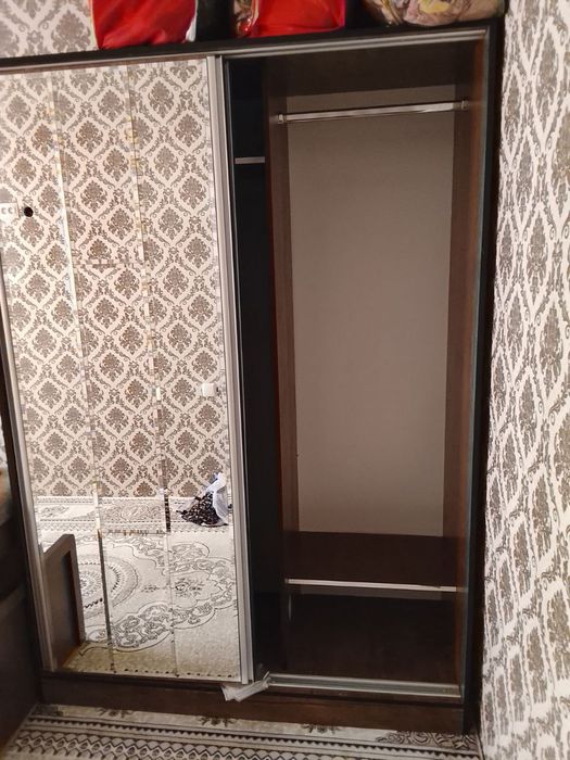 Yotoqxona uchun mebl shkaf