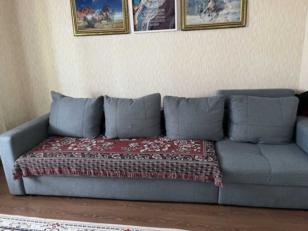 Срочно продам диван!