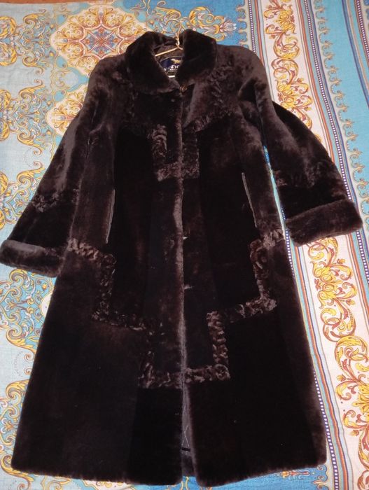 Продам мутоновую шубу