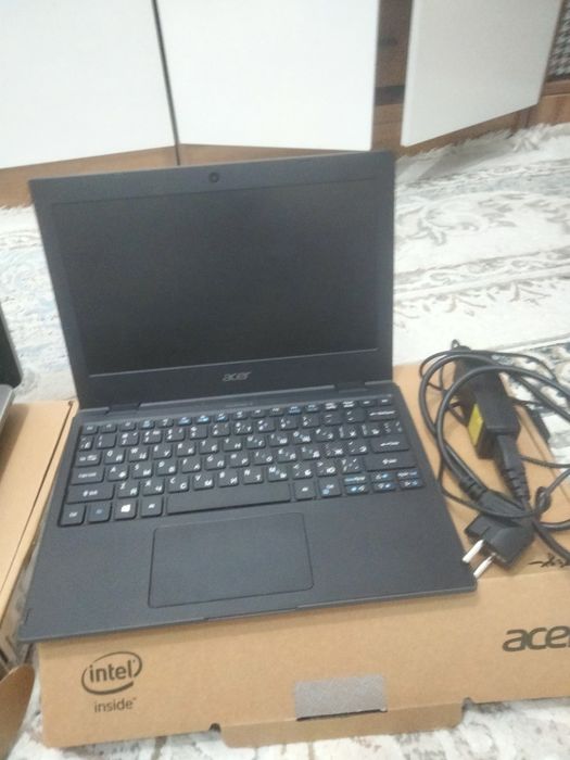 Нетбук Aser с зарядкой