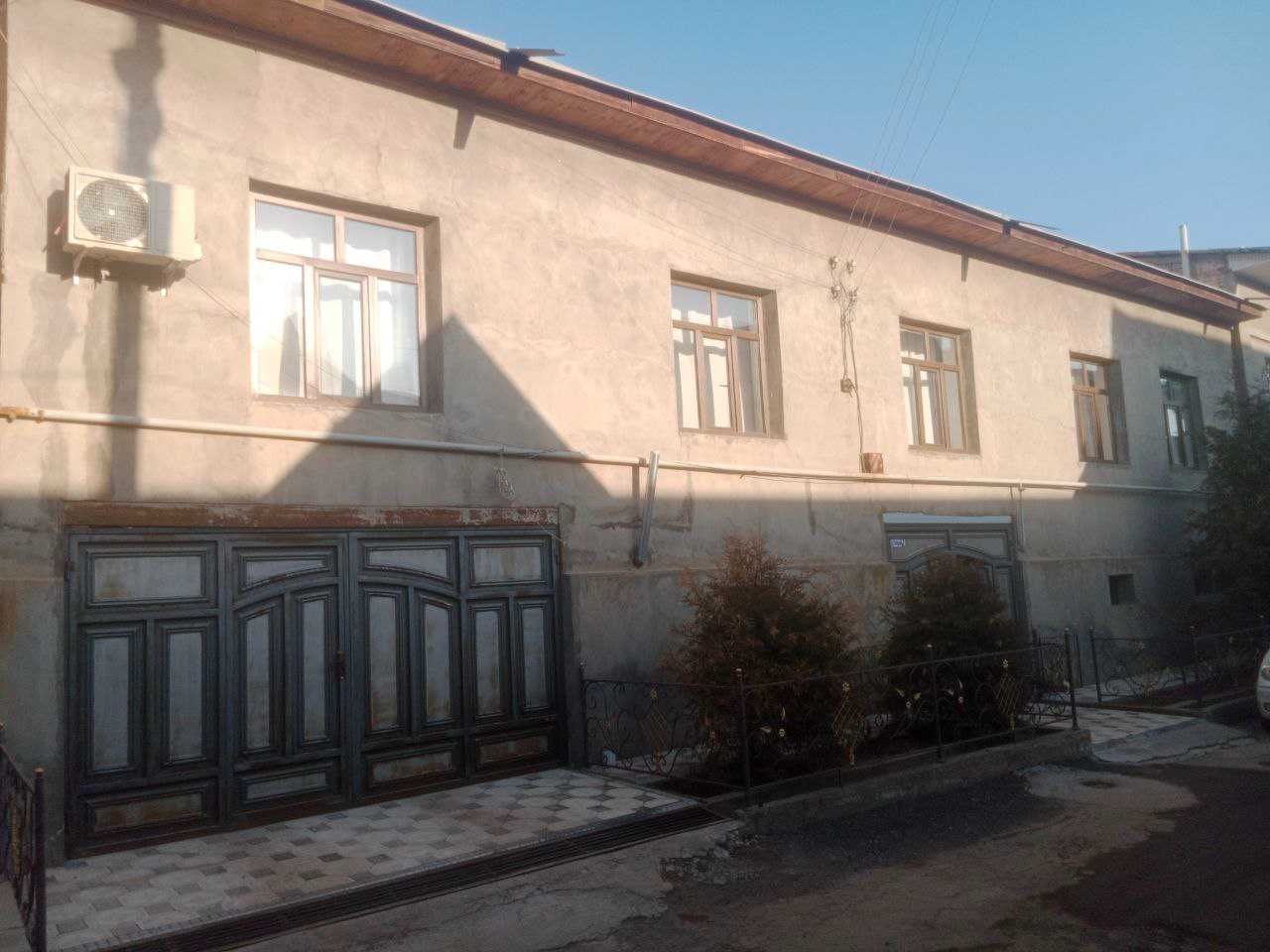 Продаётся дом площадь 8 соток