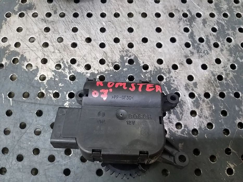 Motoras clapeta aeroterma skoda roomster 0132801357