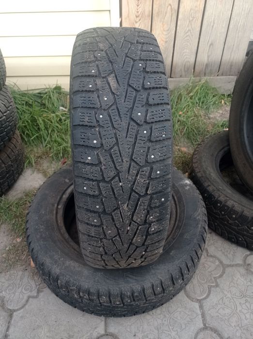 Продам шины бу зимние шипованные.