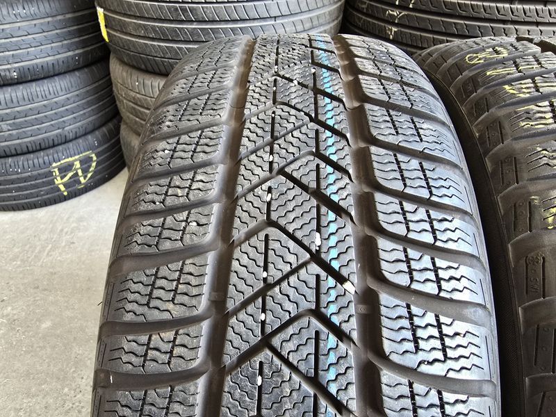 225/45/18 PIRELLI 4бр