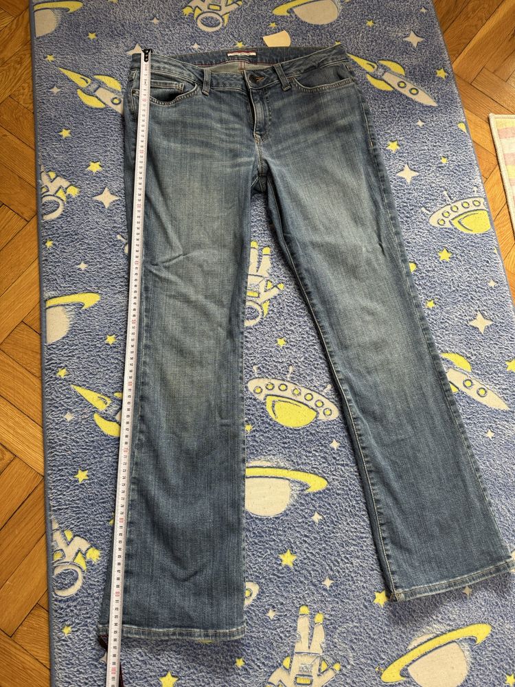 Blugi tommy hilfiger marime 8s