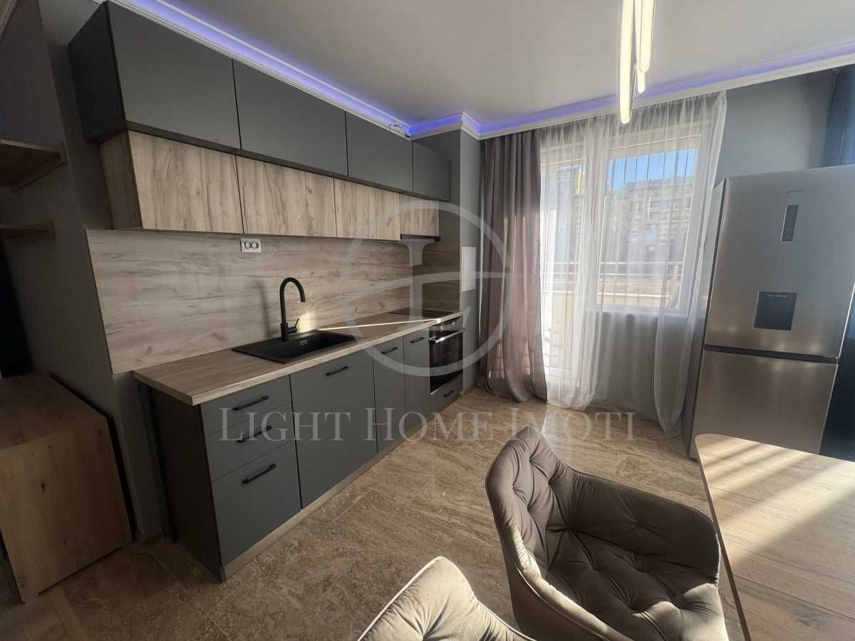 Продава се Тристаен апартамент в Пловдив, Кючук Париж - 115 кв.м за 1774 €/кв.м - Снимка #6