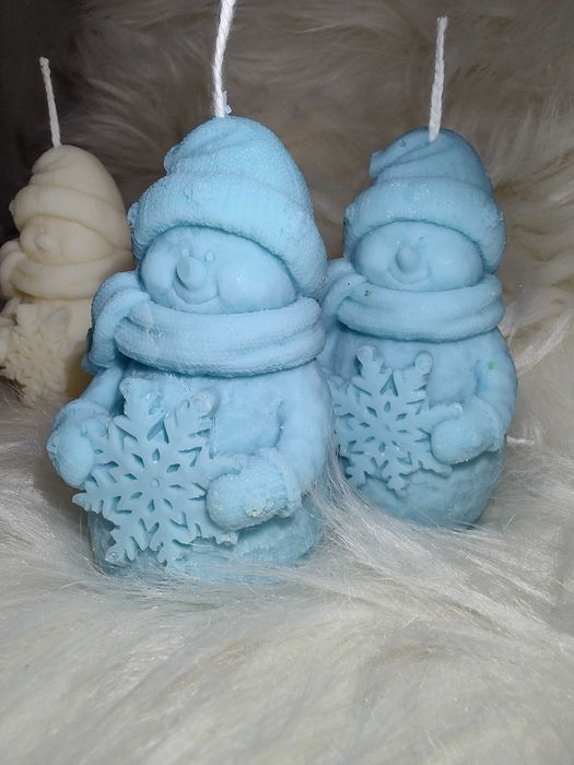 Коледни свещи различни фигурки