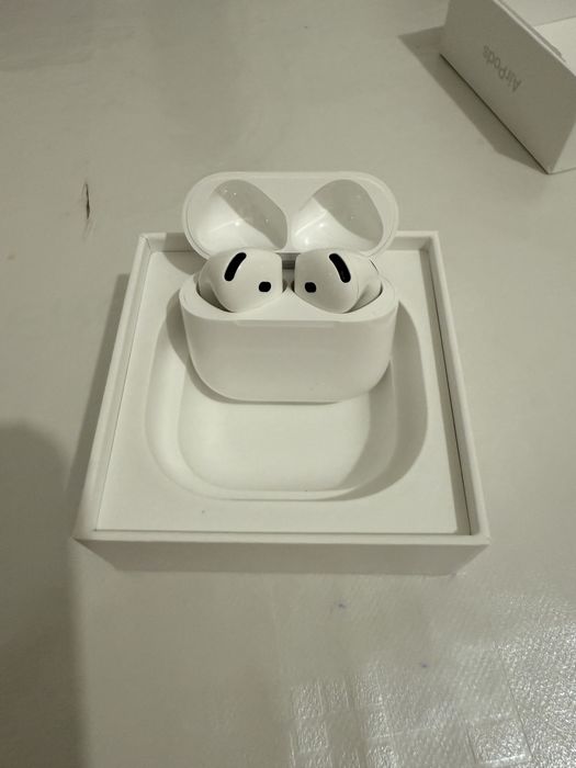 Air pods 4, оригинал